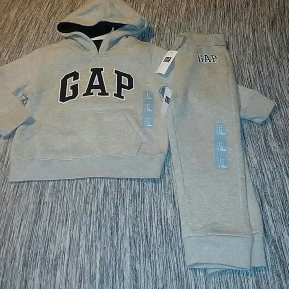 NWT GAP Set - Picture 3 of 6